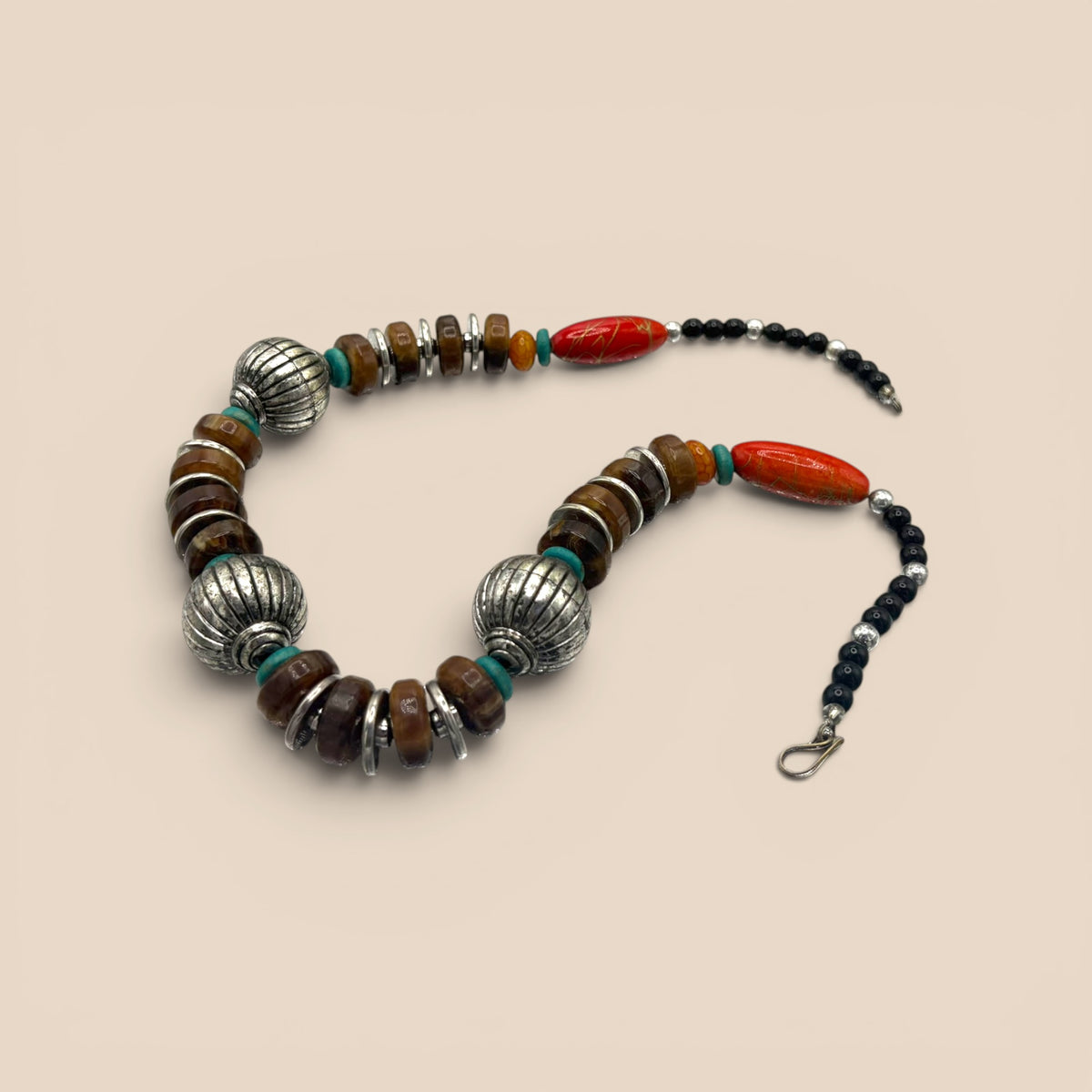 Collier perles argenté filigrane turquoise corail