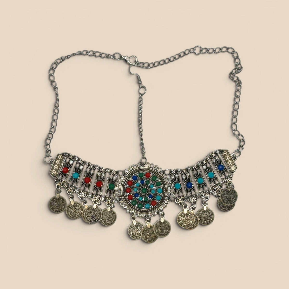 Collier plastron argenté cloisonné pièces