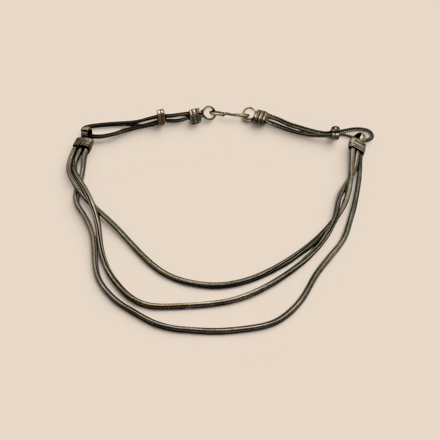 Collier multi-rangs chaîne argenté