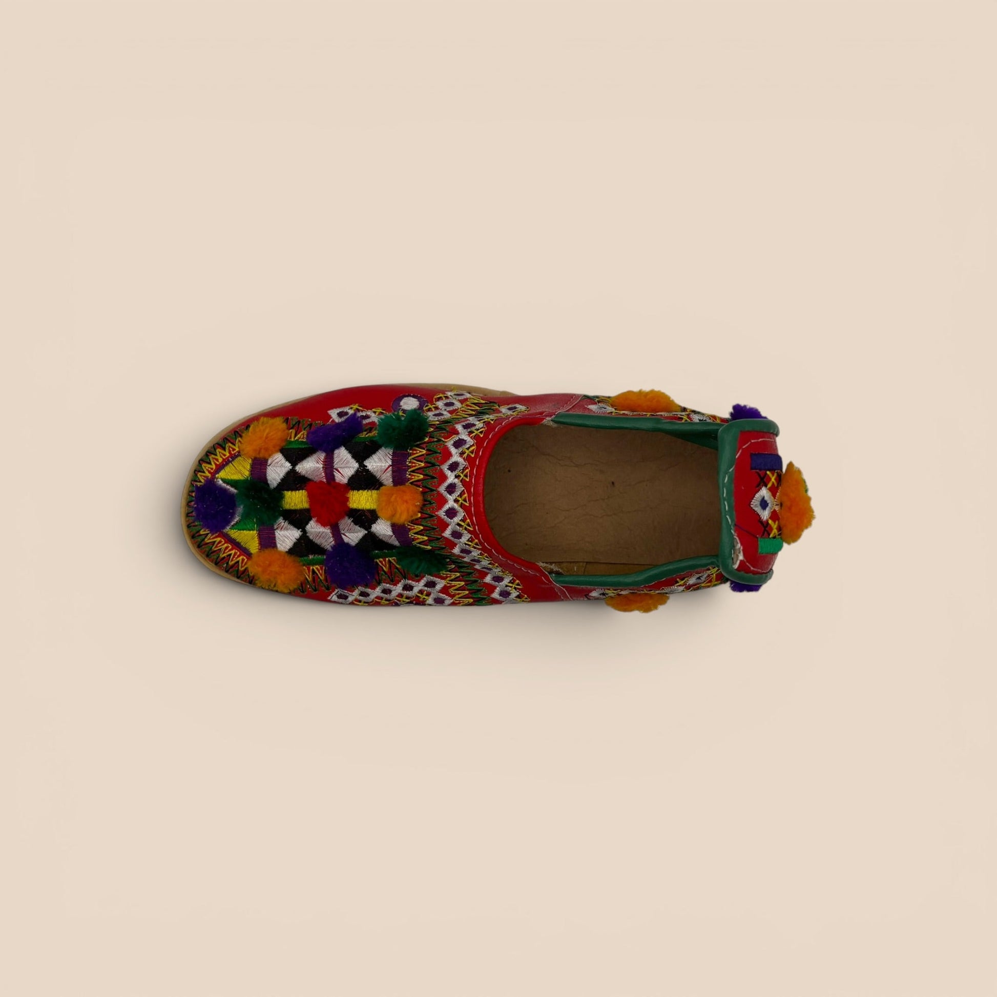 Babouches marocaines en cuir cousu main, artisanat éthique — Tssayno