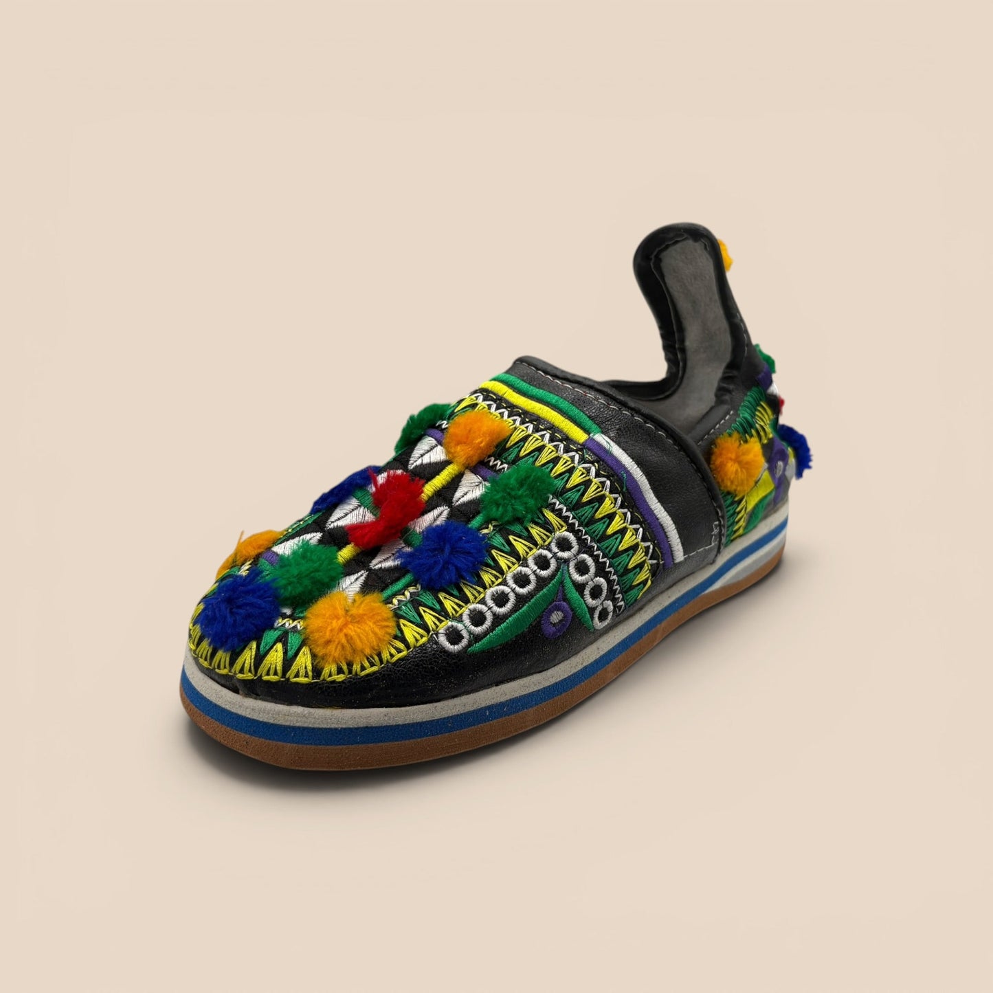 Babouches marocaines en cuir cousu main, artisanat éthique — Tssayno