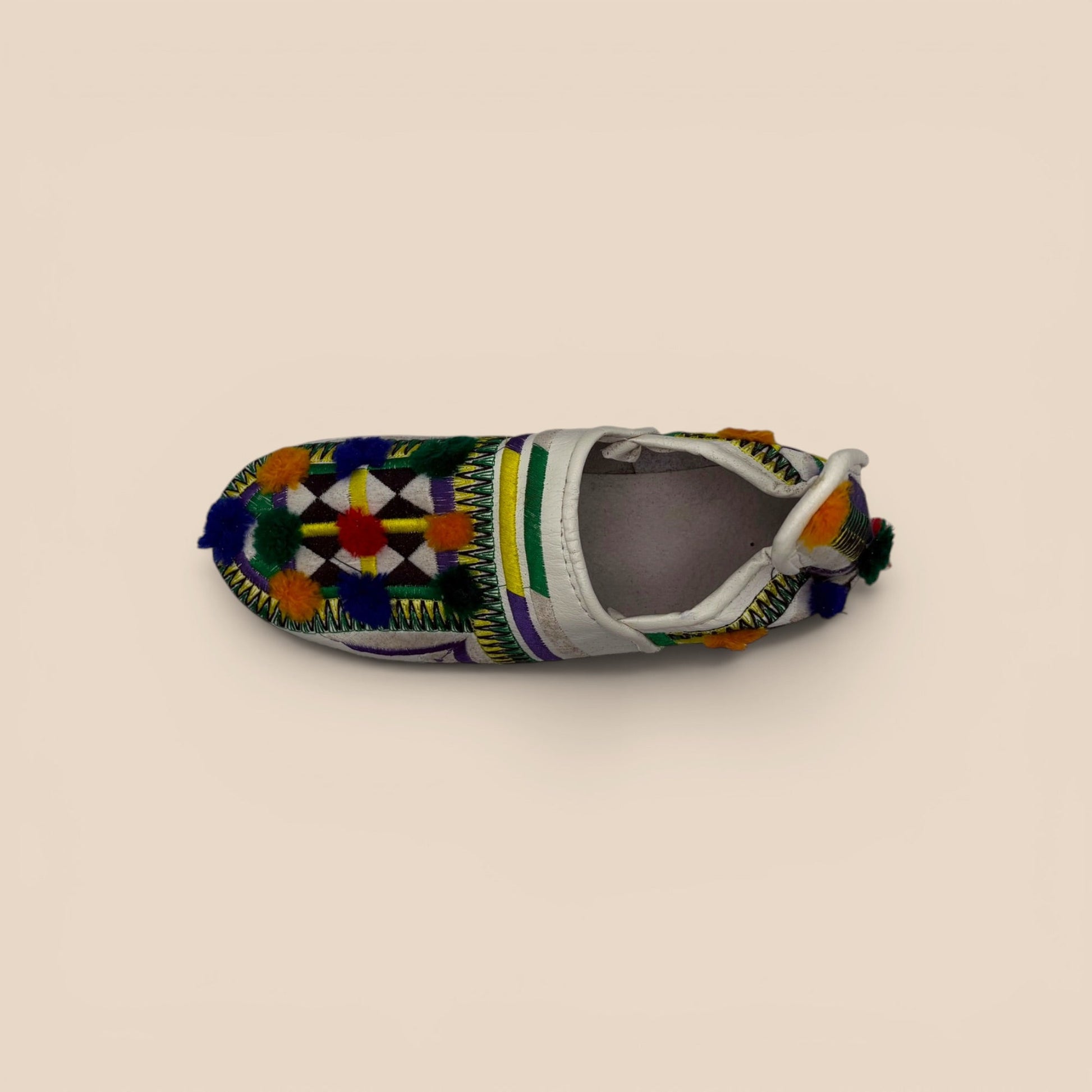 Babouches marocaines en cuir cousu main, artisanat éthique — Tssayno