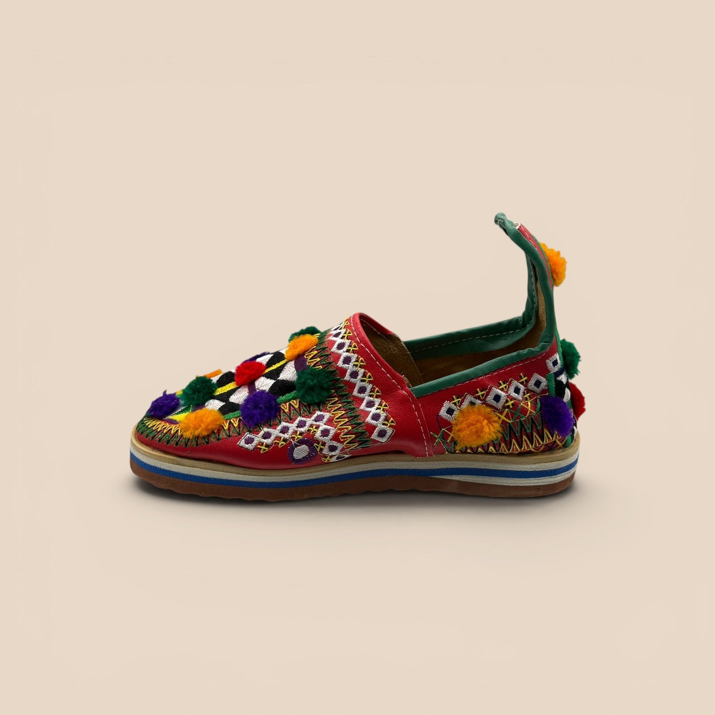 Babouches marocaines en cuir cousu main, artisanat éthique — Tssayno