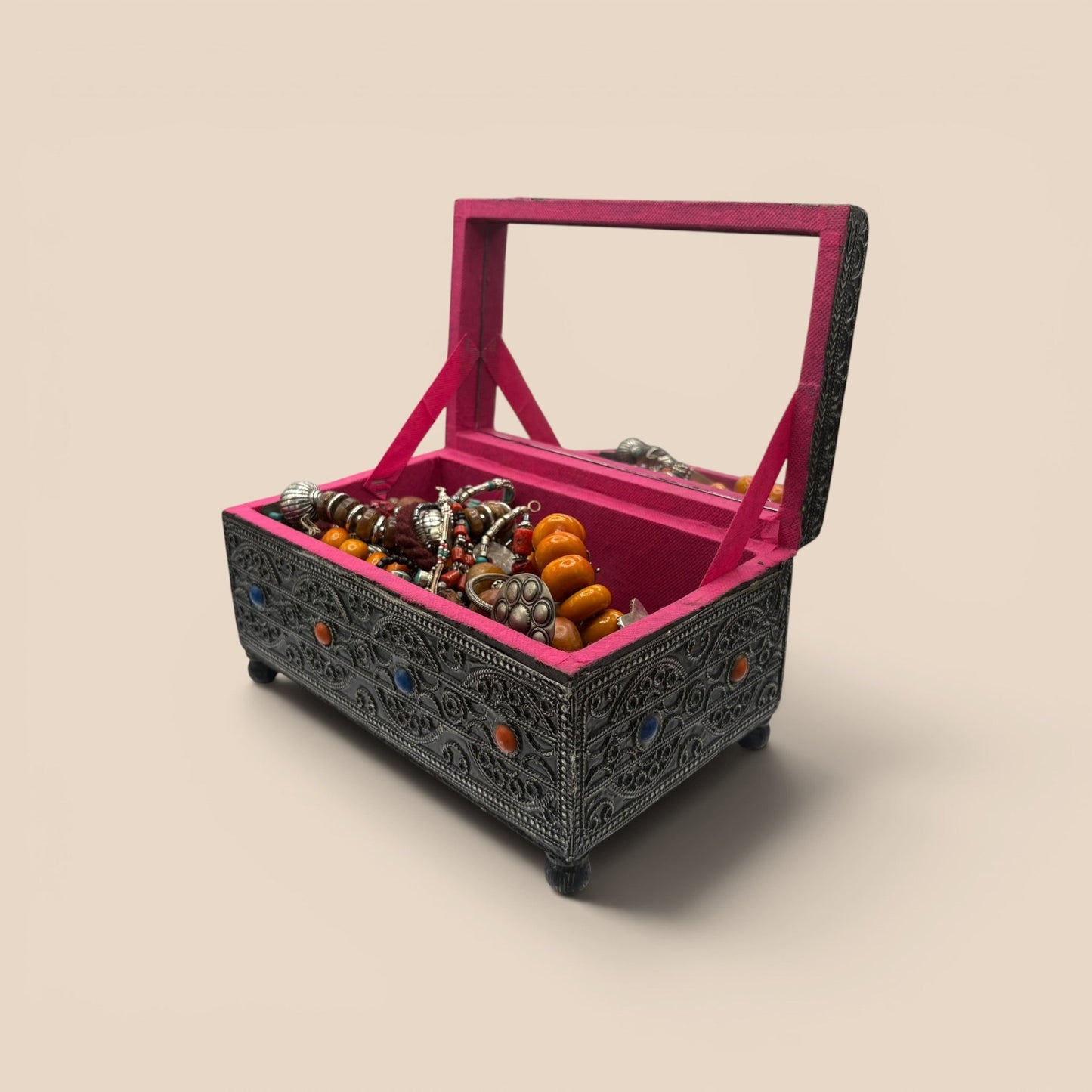 Objet de décoration artisanale marocaine fait main — Tssayno